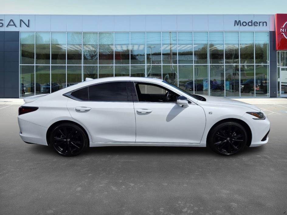 2022 Lexus ES 350 F SPORT photo 4