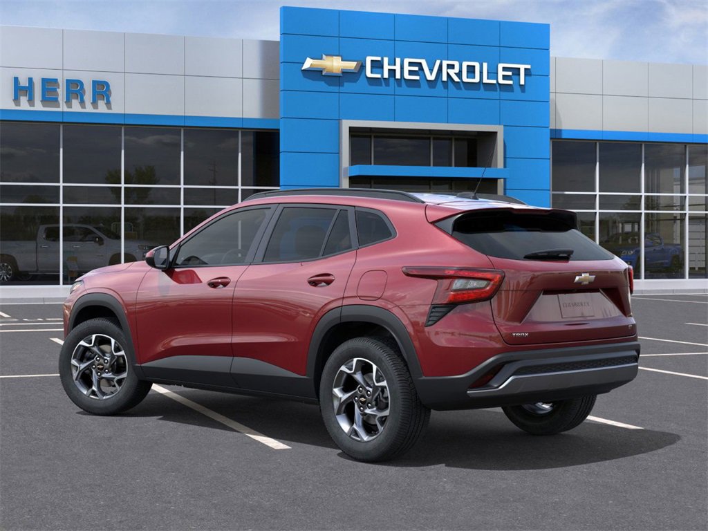 2025 Chevrolet Trax LT photo 3