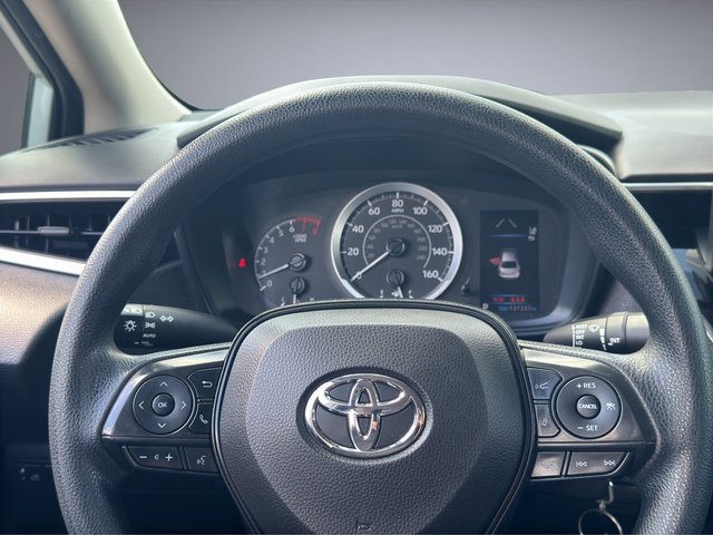 2022 Toyota Corolla LE photo 15