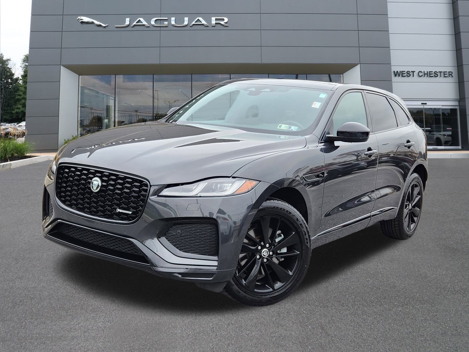 2024 Jaguar F-PACE R-Dynamic S's photo