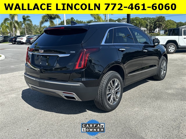 2022 Cadillac XT5 Premium Luxury photo 3
