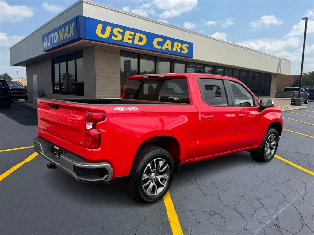 2023 Chevrolet Silverado 1500 LT photo 4