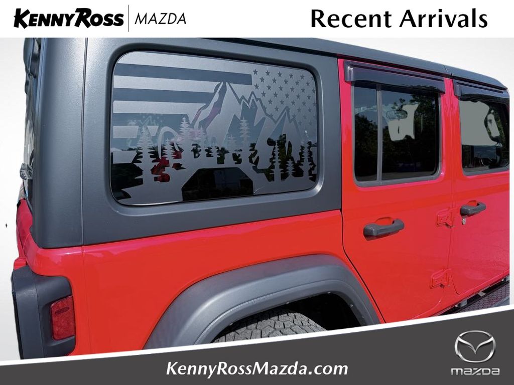 2018 Jeep Wrangler Unlimited Sport photo 2