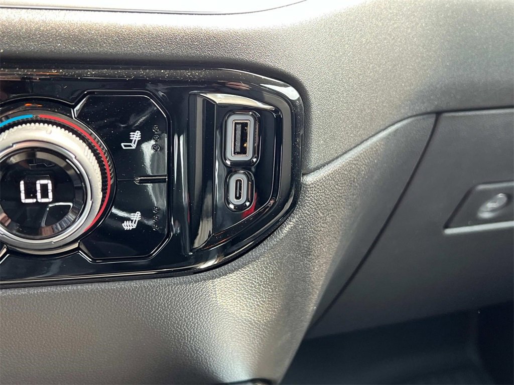 2026 Chevrolet Silverado 1500 LT photo 24