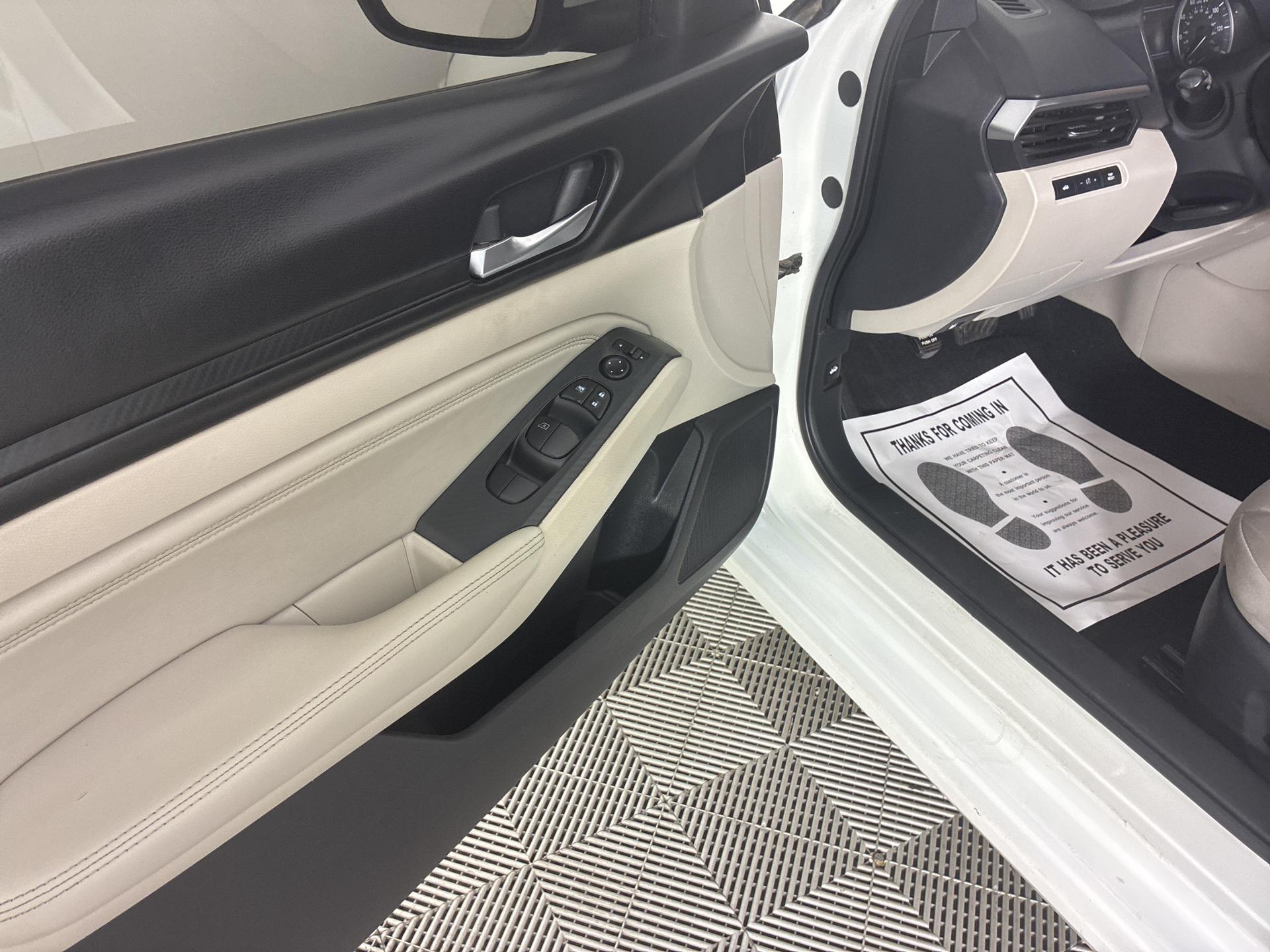 2020 Nissan Altima 2.5 S photo 10