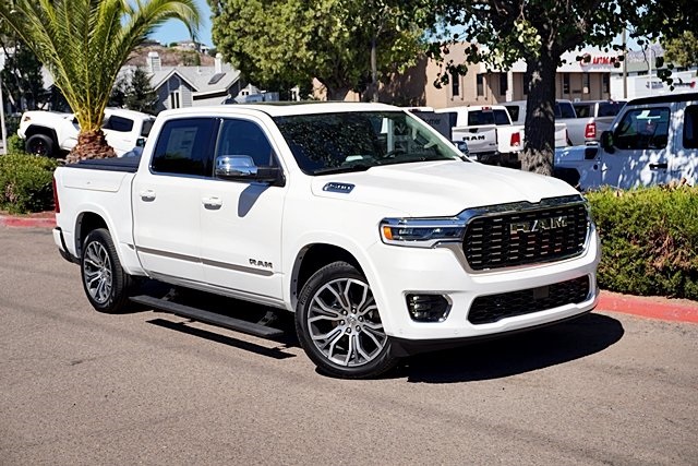 New 2026 Ivory White Tri-Coat Pearl-Coat Exterior Paint RAM Tungsten image 3