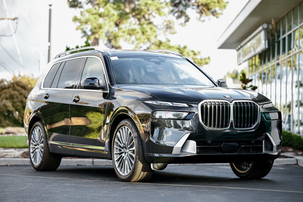 2026 BMW X7 40i's photo