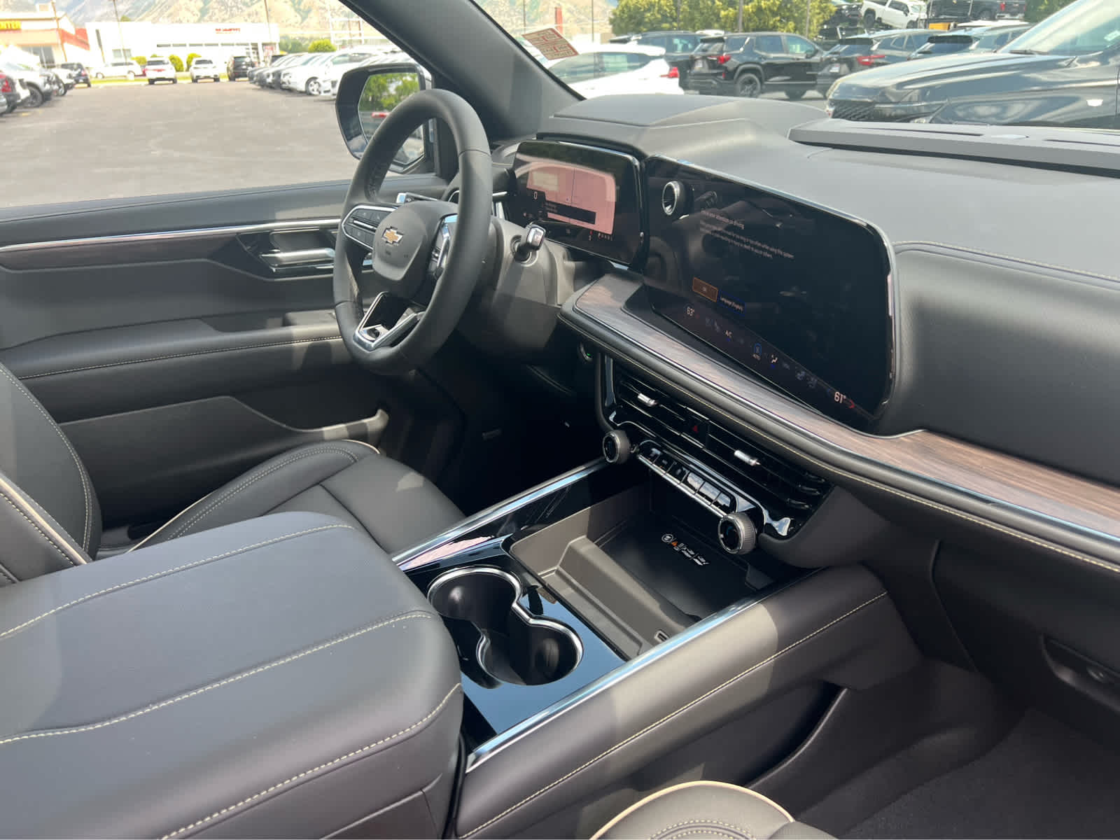 2025 Chevrolet Tahoe Premier photo 24