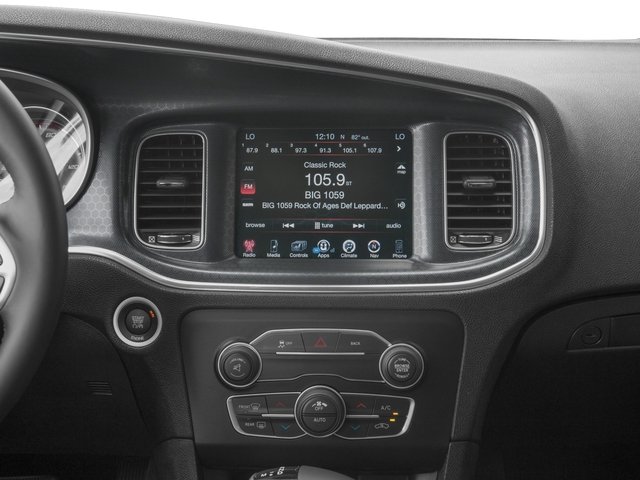 2017 Dodge Charger SXT photo 12