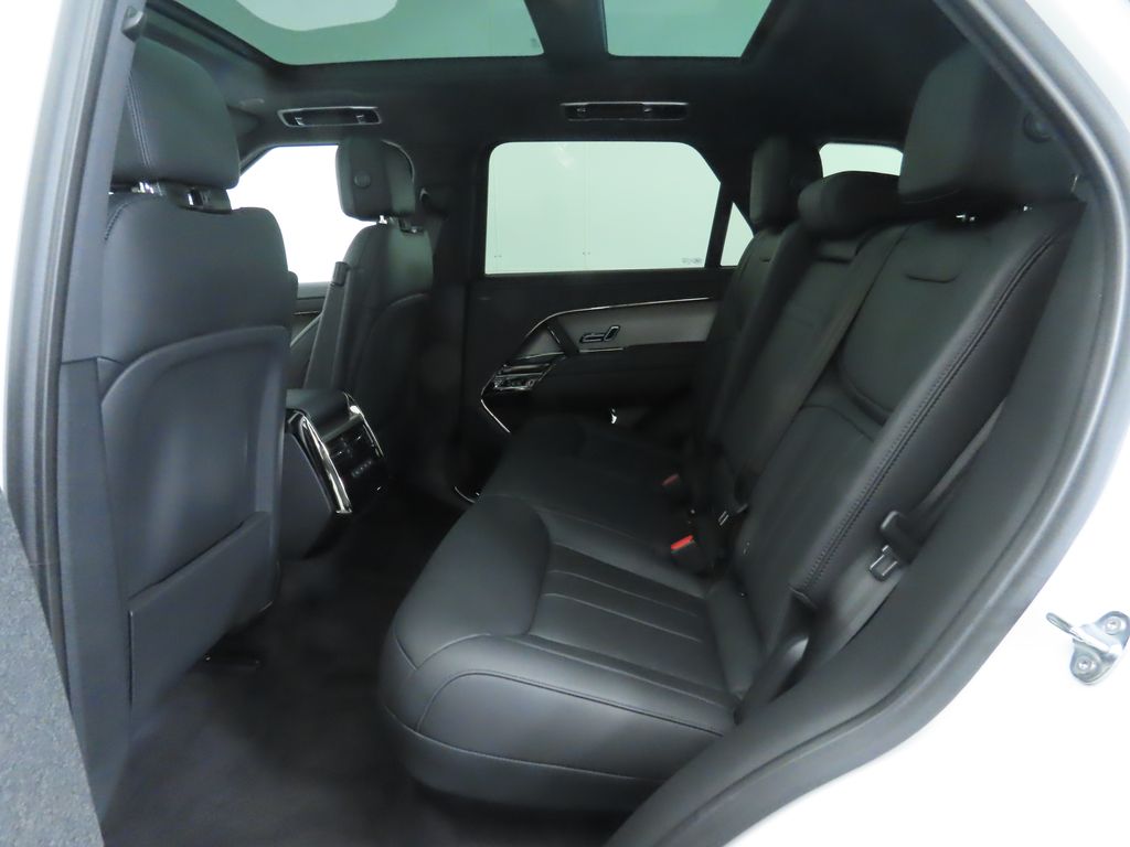 2025 Land Rover Range Rover Sport photo 19