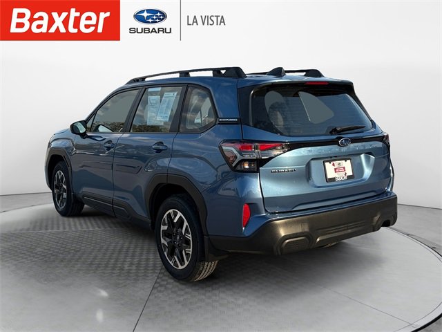 2025 Subaru Forester Base photo 3