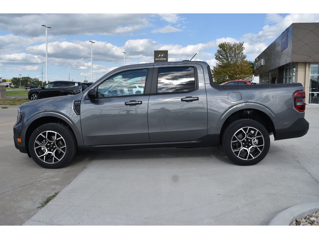 2025 Ford Maverick Lariat photo 4
