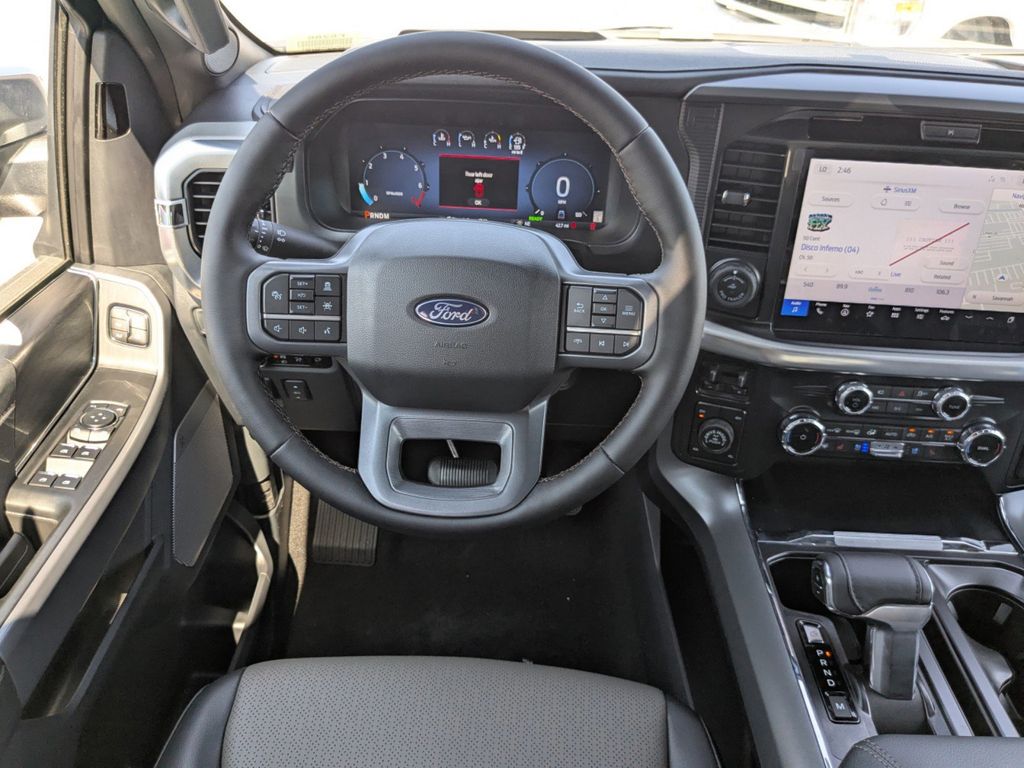2025 Ford F-150 Lariat photo 18