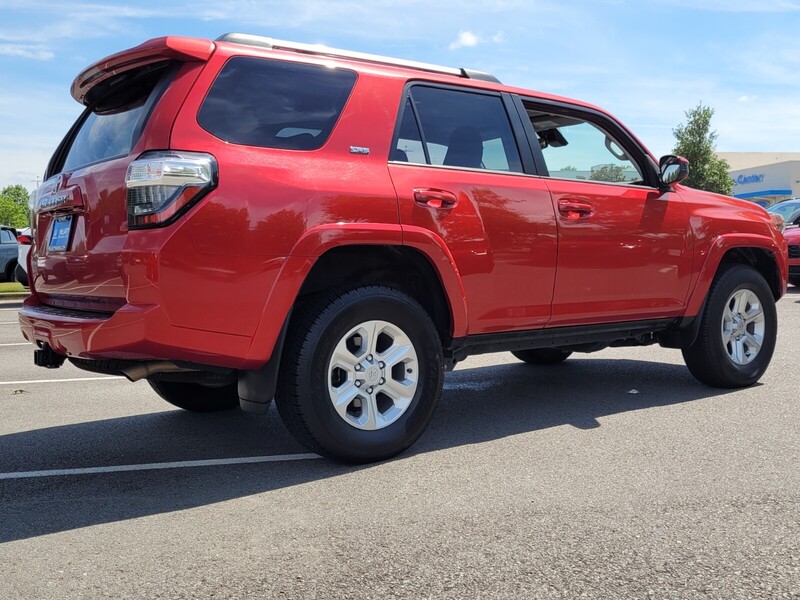 2023 Toyota 4Runner SR5 photo 3