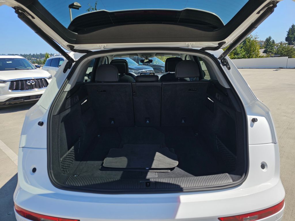 2023 Audi Q5 45 S line Premium photo 16