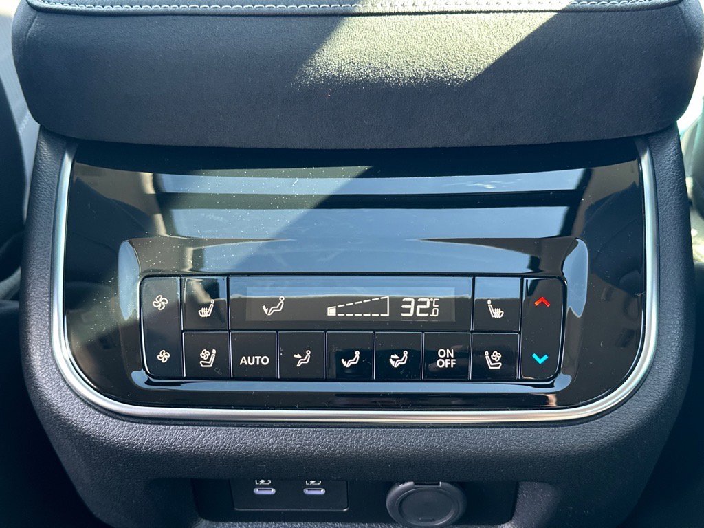 2025 Infiniti QX80 Sensory photo 14