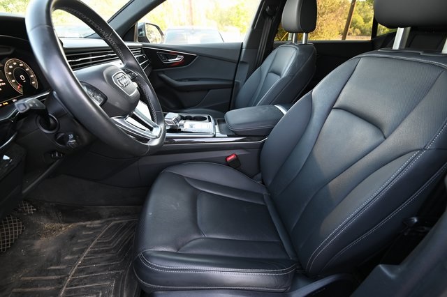 2021 Audi Q8 55 Prestige photo 4
