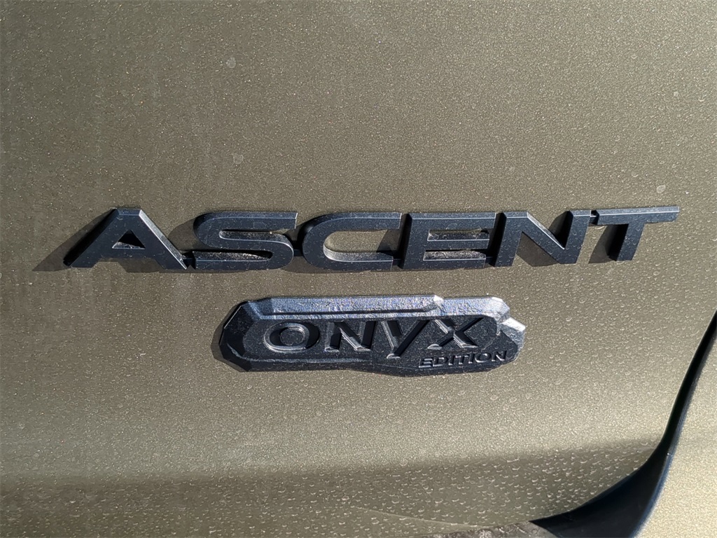 2025 Subaru Ascent Onyx Edition Touring photo 11