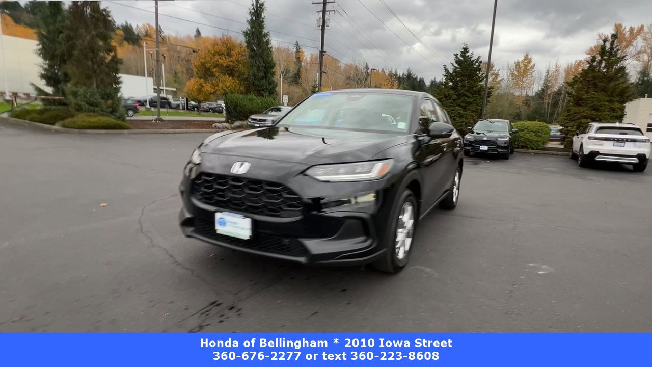 2025 Honda HR-V LX photo 2