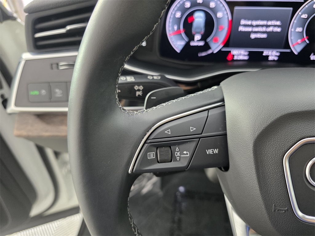 2025 Audi Q7 55 Premium photo 18