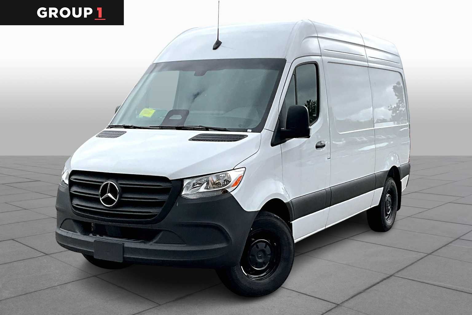 2025 Mercedes-Benz Sprinter Cargo Van Base's photo