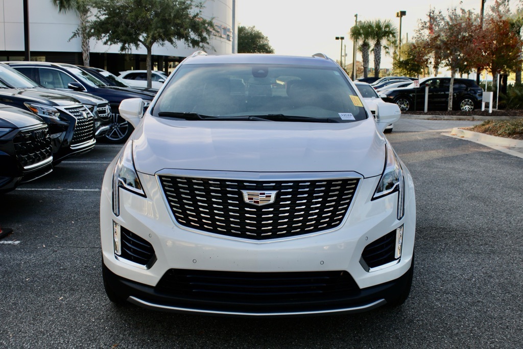 2023 Cadillac XT5 Premium Luxury photo 2