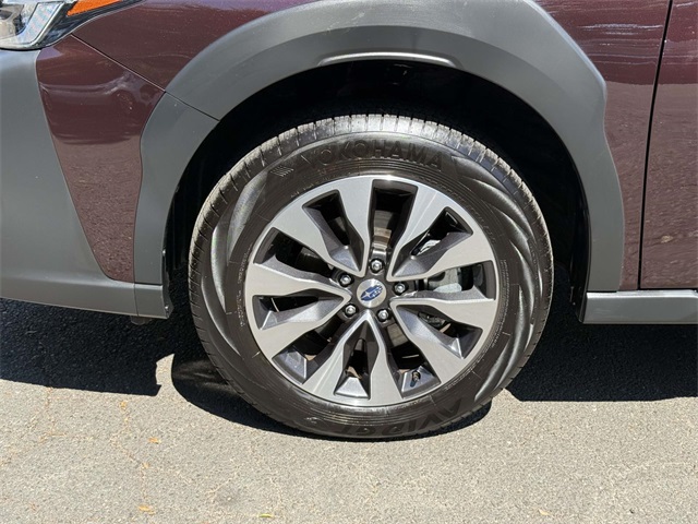 2025 Subaru Outback Touring XT photo 12