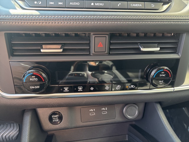 2024 Nissan Rogue SV photo 25