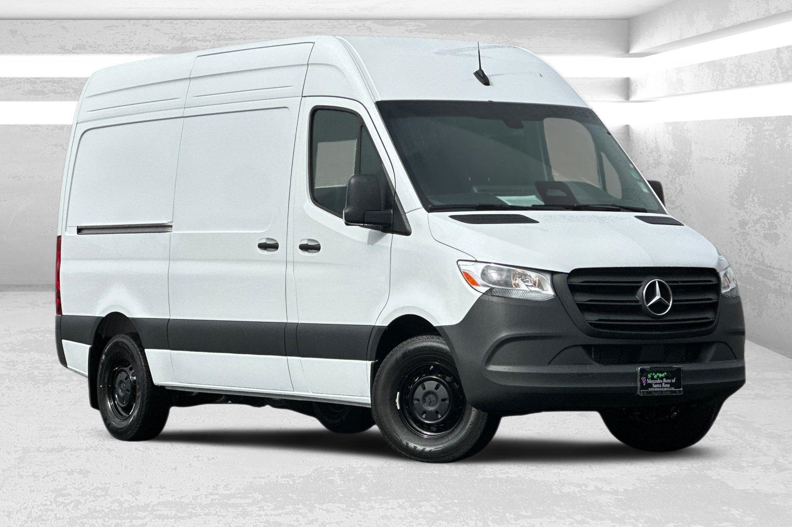 2025 Mercedes-Benz Sprinter Cargo Van Base's photo