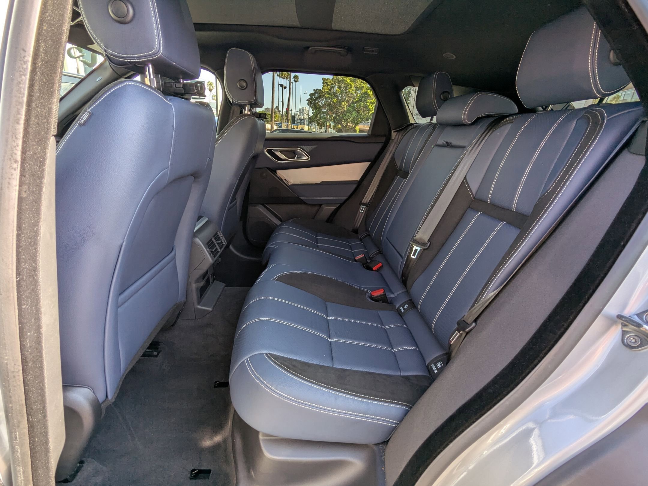 2023 Land Rover Range Rover Velar R-Dynamic S photo 19