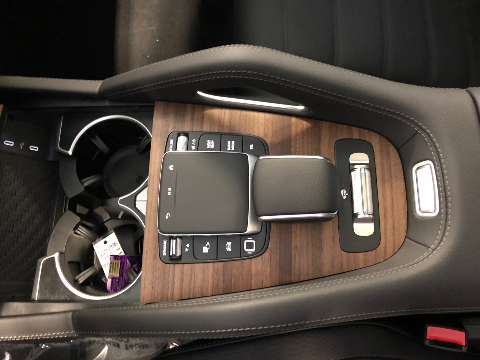 2025 Mercedes Benz GLS 450 4MATIC photo 12