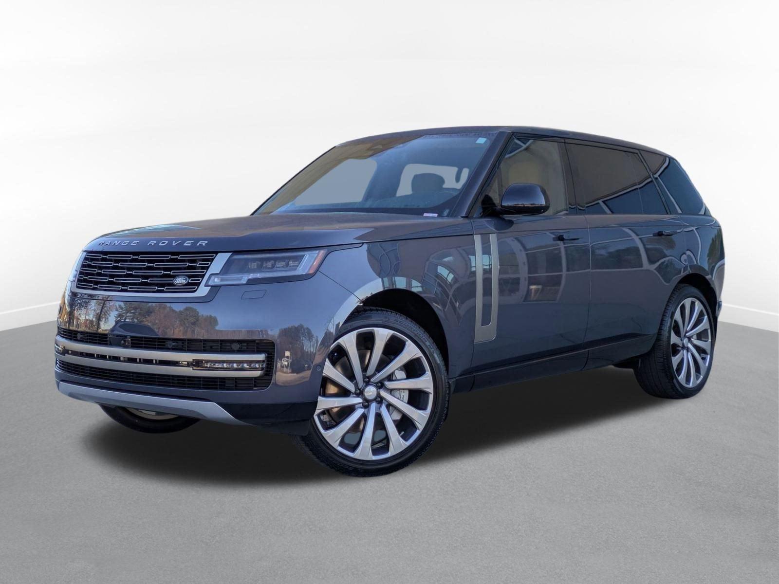 2025 Land Rover Range Rover SE's photo