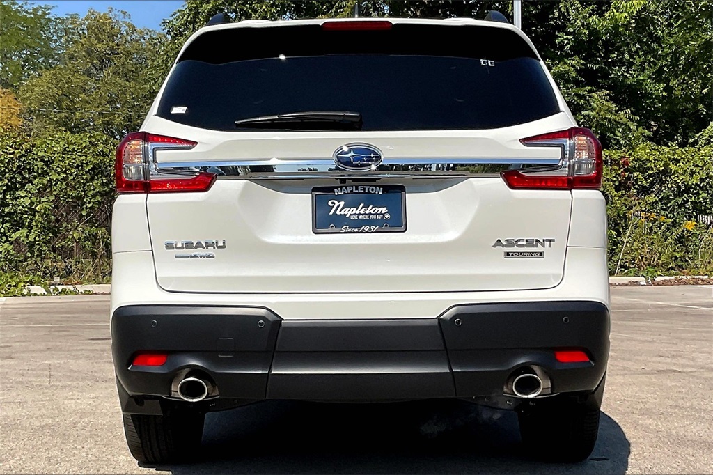 2025 Subaru Ascent Touring photo 3