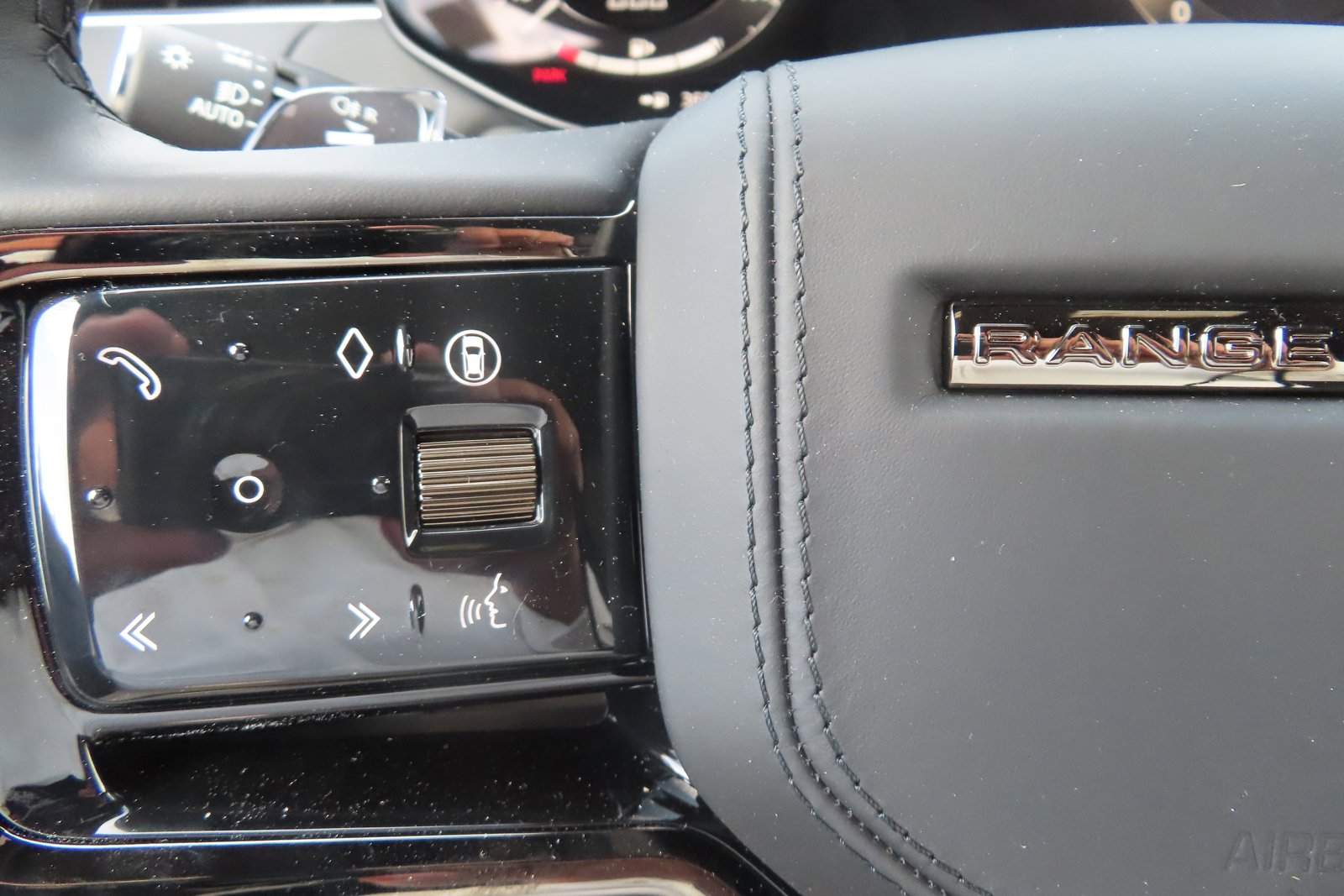 2024 Land Rover Range Rover Sport photo 26