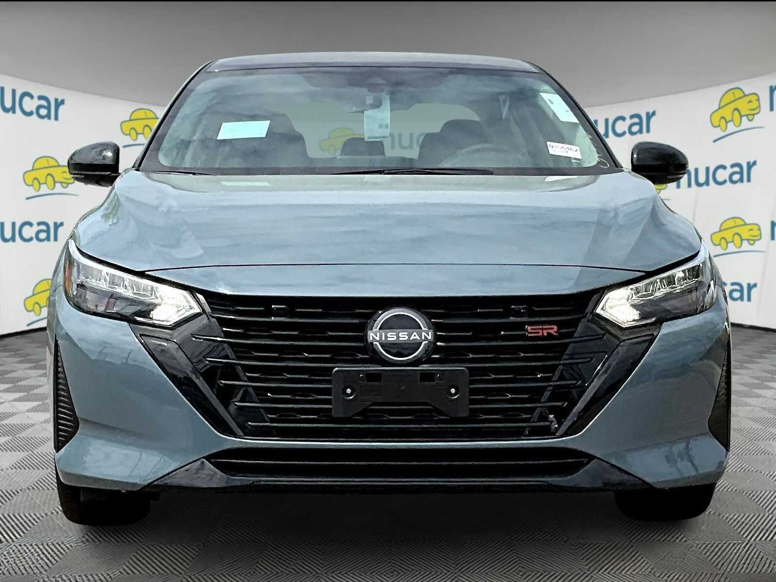 2025 Nissan Sentra SR photo 2