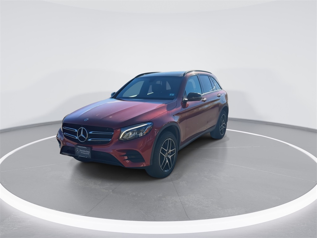2018 Mercedes Benz GLC 300 4MATIC photo 4
