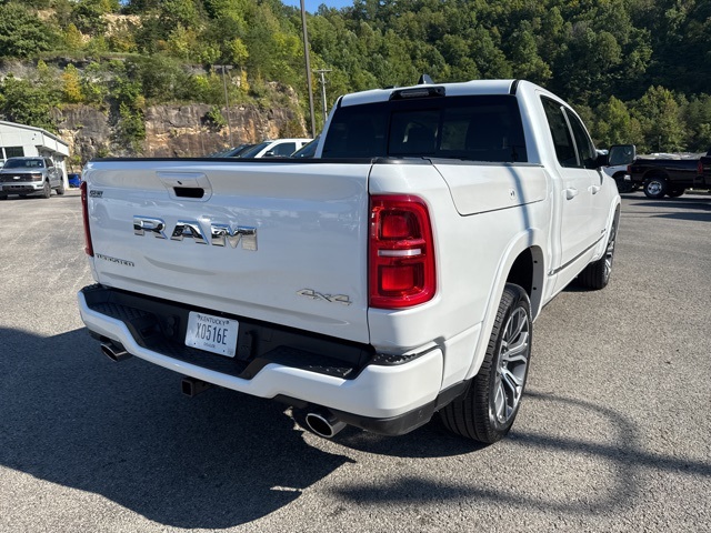 2025 Ram 1500 photo 3