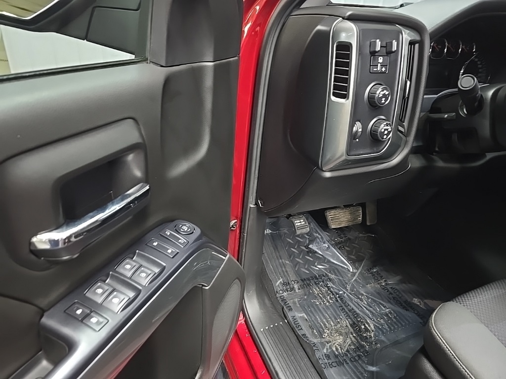2018 Chevrolet Silverado 1500 LT photo 27