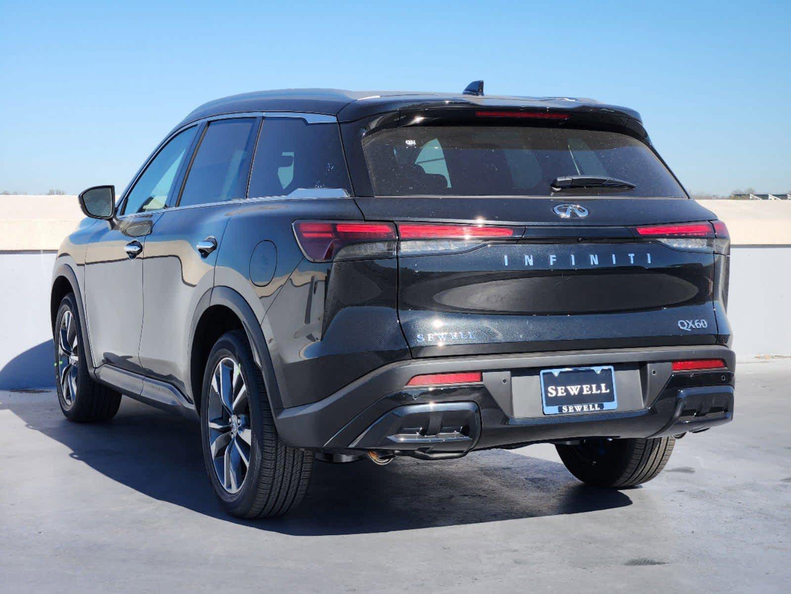 2025 Infiniti QX60 Luxe photo 4