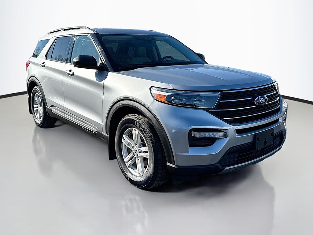 2020 Ford Explorer XLT photo 2