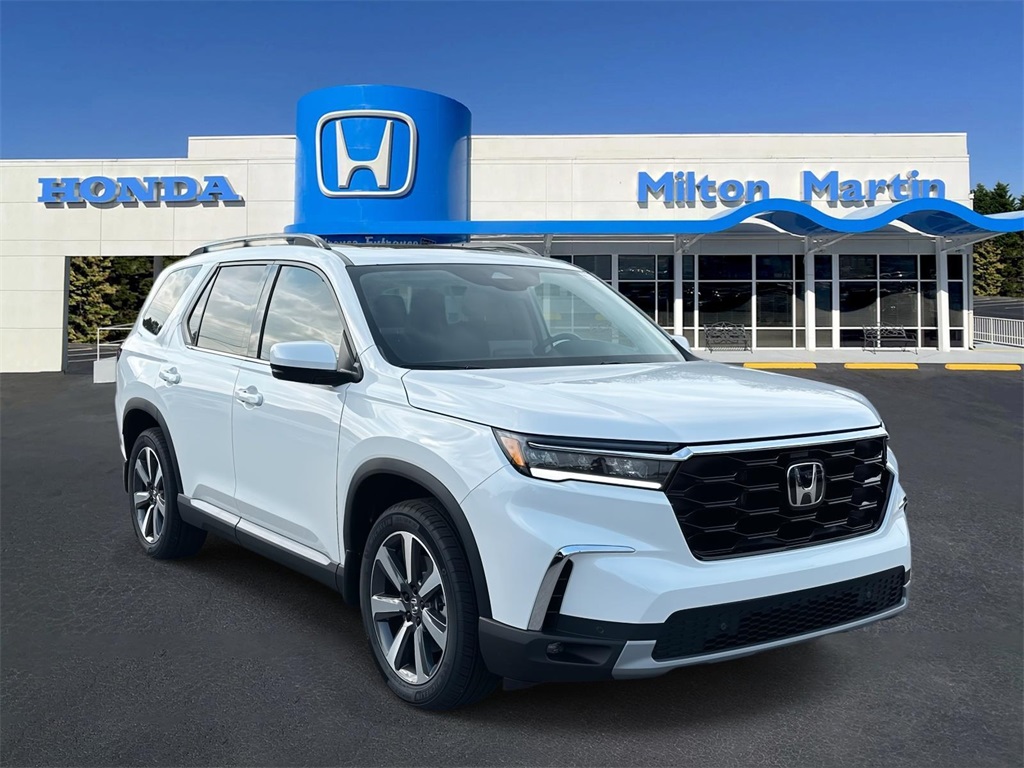 2025 Honda Pilot Touring's photo