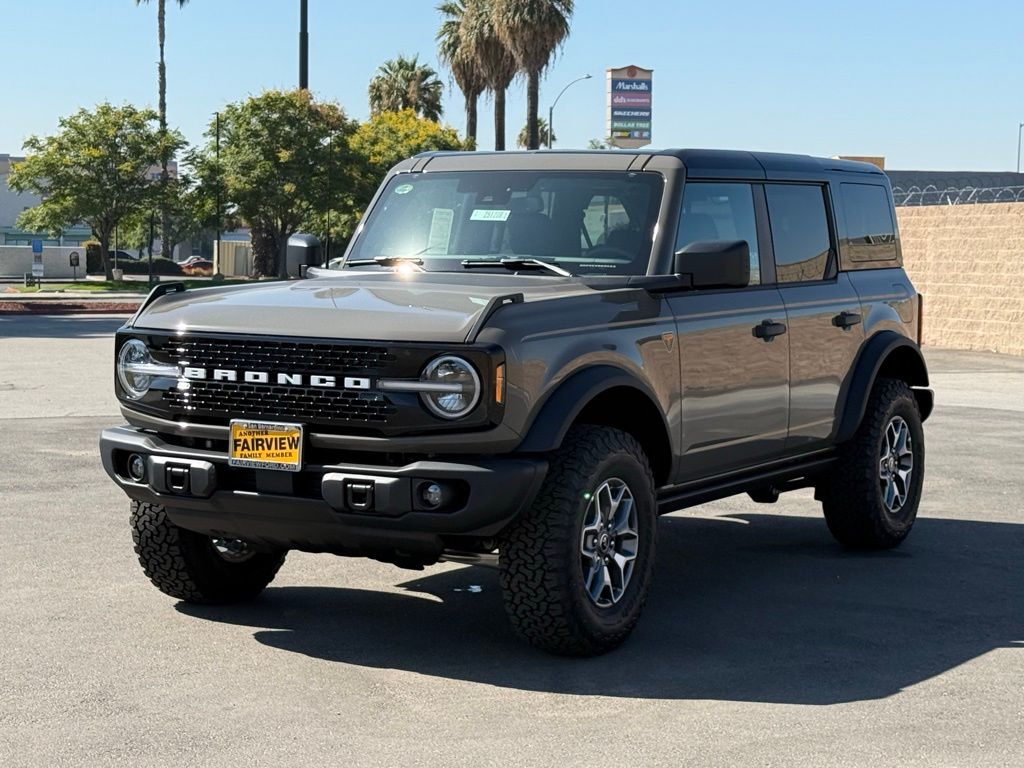 2025 Ford Bronco Badlands photo 6