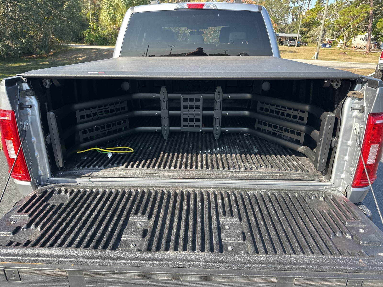 2023 Ford F-150 XLT photo 3