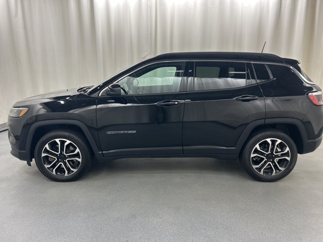 2024 Jeep Compass Limited photo 2