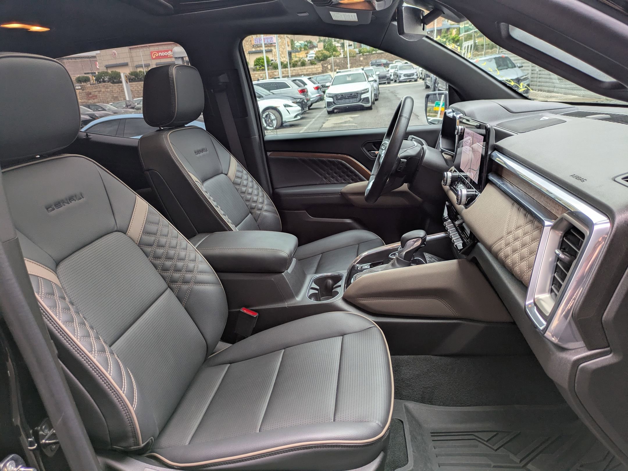 2023 Gmc Canyon Denali photo 26