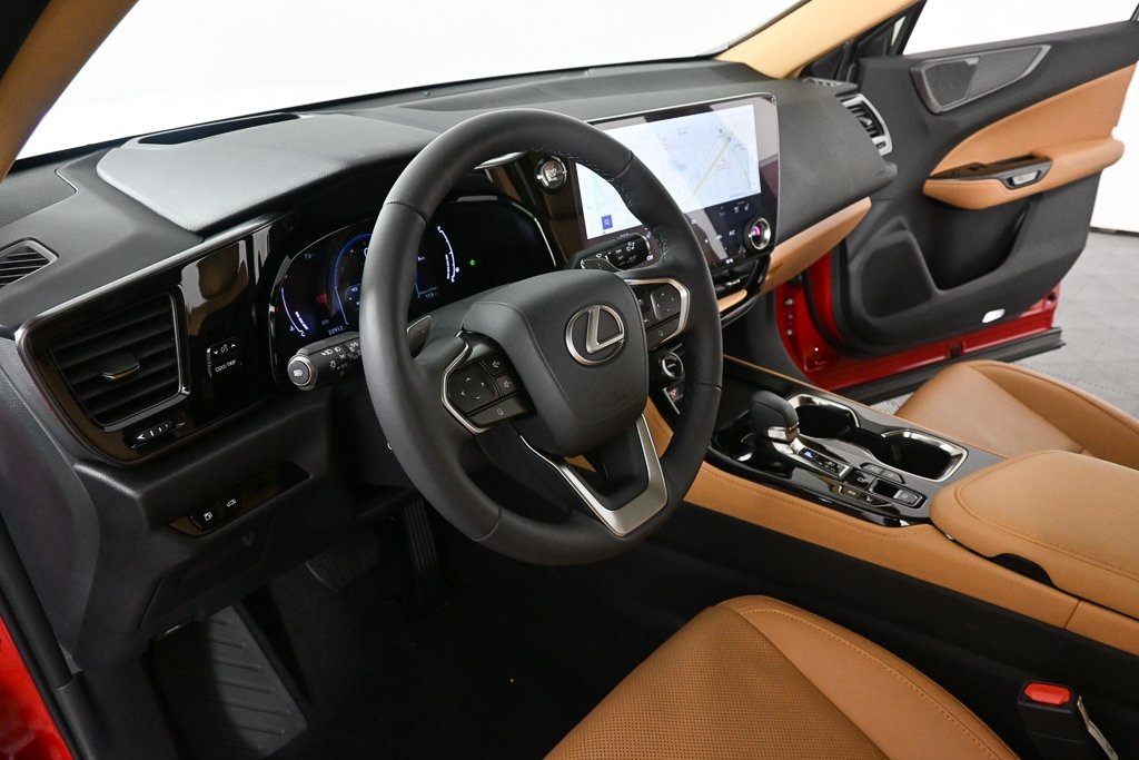 2024 Lexus NX 350 Luxury photo 6
