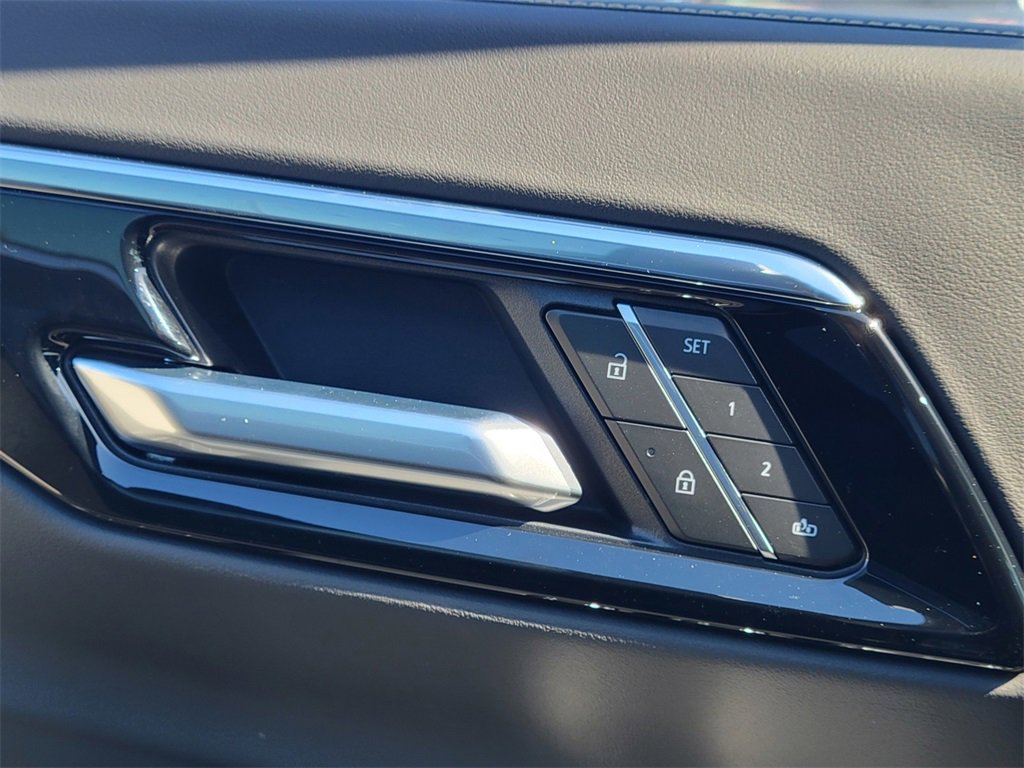 2025 Chevrolet Tahoe Premier photo 20