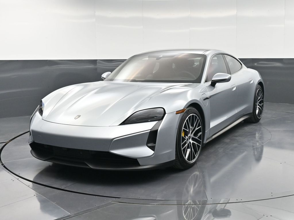 2025 Porsche Taycan Turbo