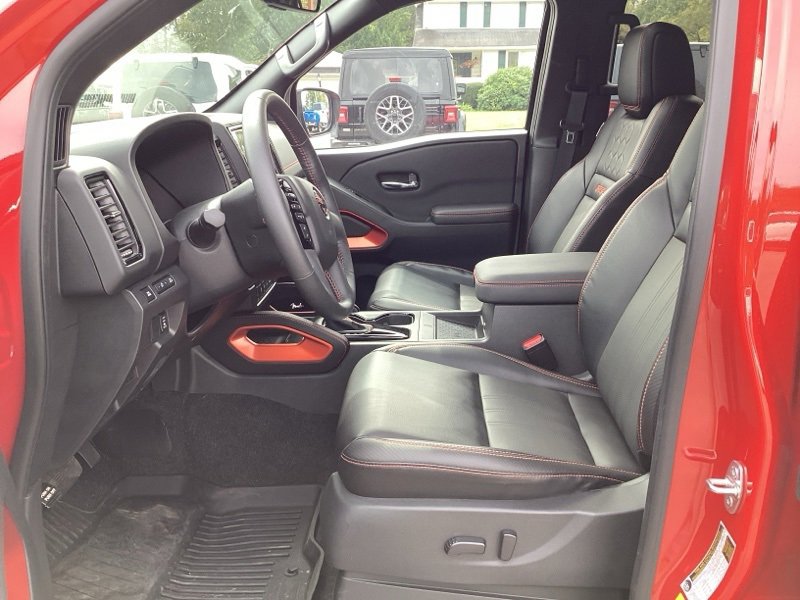 2024 Nissan Frontier PRO-4X Crew Cab photo 19