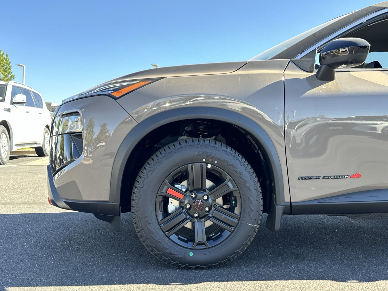 2026 Nissan Rogue SV photo 3